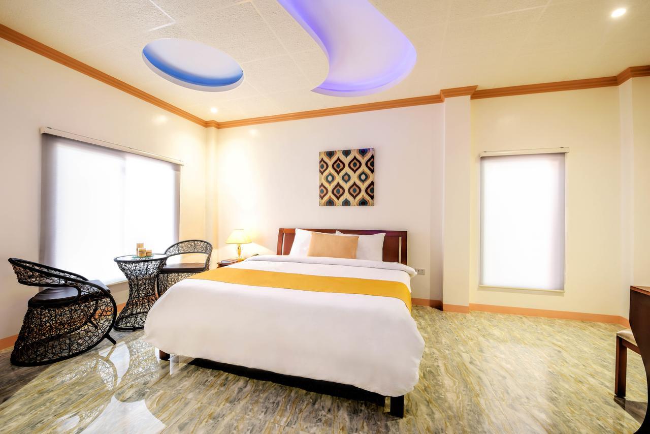 Kabaleyan Cove Resort Powered By Cocotel San Carlos  Zewnętrze zdjęcie